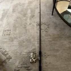 Penn7ft Paired With Abu Garcia Cardinal Spinning Reel 