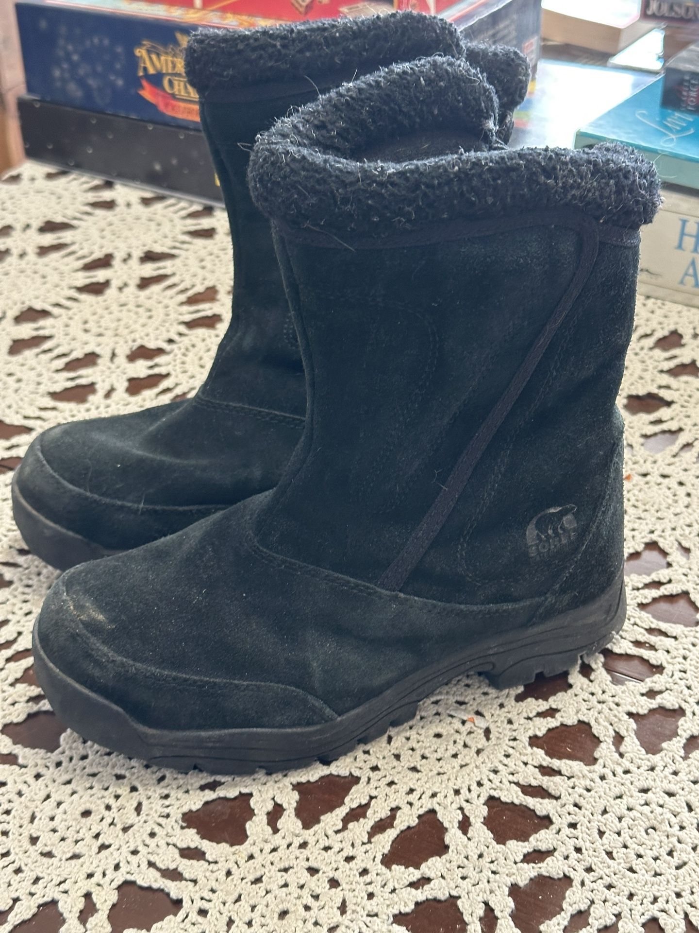 sorel thinsulate waterproof boots size 7.5 womens NL 1964-010