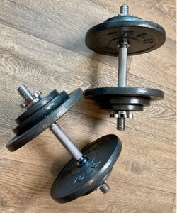 Standard Set of Adjustable Cast Iron Dumbbells, (4) 10s, (4) 5s , (4) 2.5s and NEW Dumbbell Bars. 40 pound on each hand.