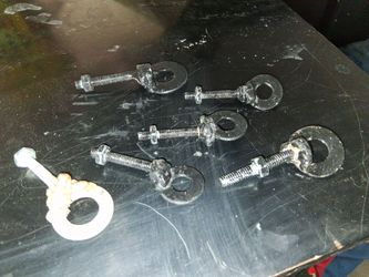 Chain adjusters