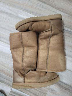 UGG Classic Tall Boot  size 7