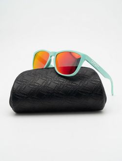 Oakley Mint Green Sunglasses Red Lenses + Hard Case + Cleaning Cloth - Excellent Condition