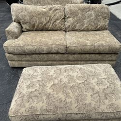 Large La-Z-Boy Multi-Piece Sectional Sofa