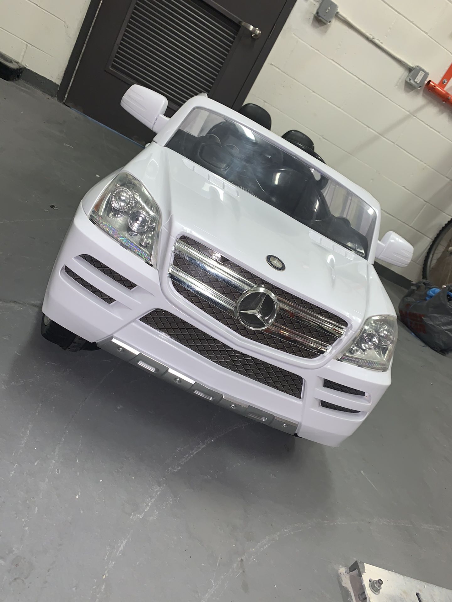 Mercedes Benz Rollplay Kids
