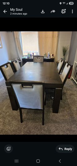 Dining Table & 6 Chairs