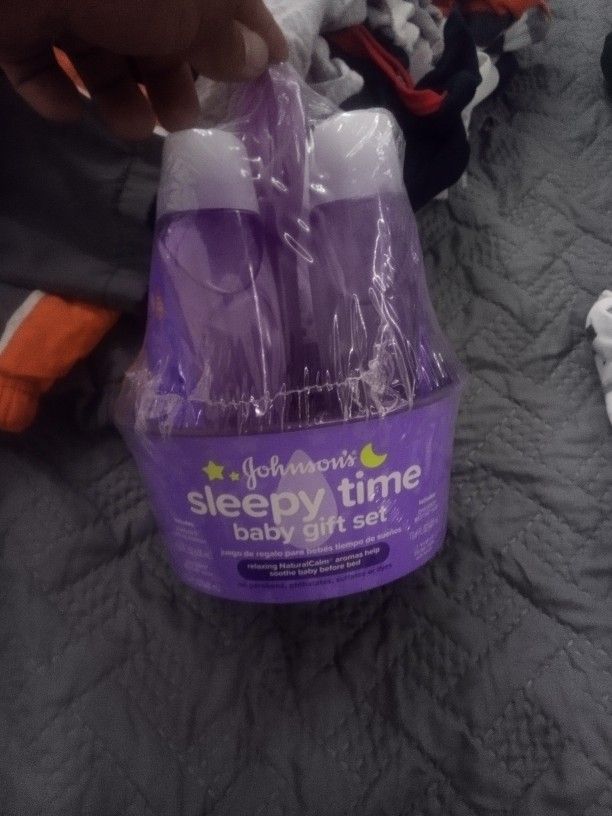 Sleepy Time Baby Gift Set