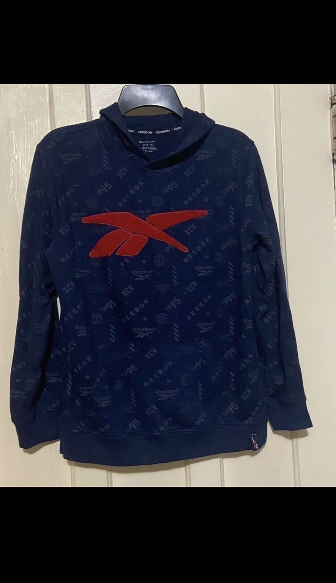 Reebok youth hoodie size large (14-16)