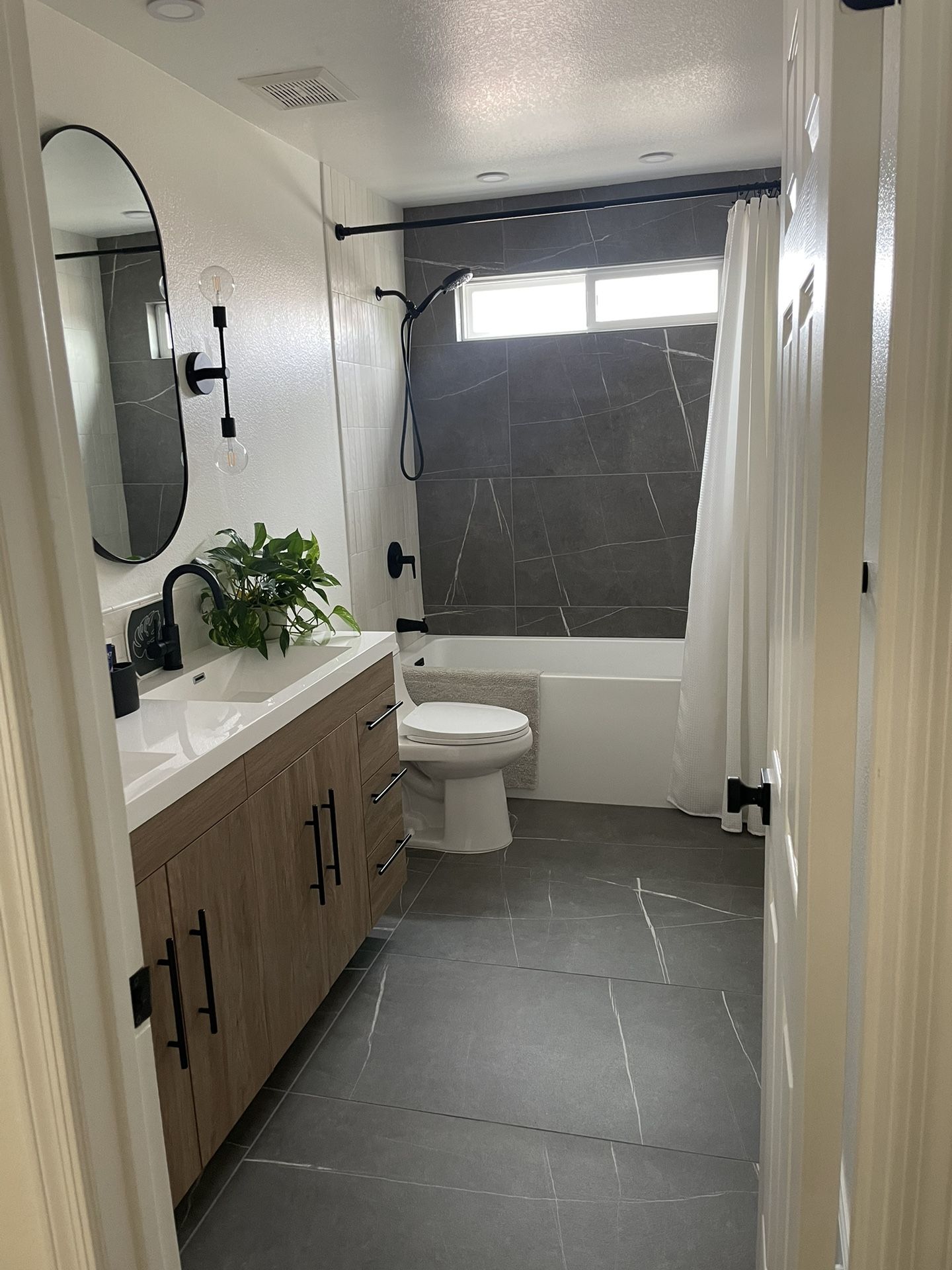 Full Box Bedrosians Nomade Argent 12 x 24 Porcelain Tile (Retails $92)