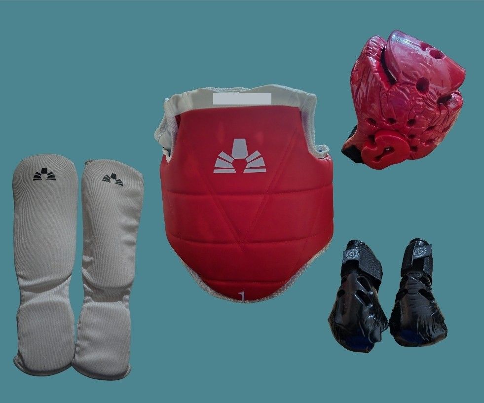 2 Takewando Protection Gear Red/Blue