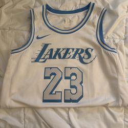 Lebron James Jersey White Size L