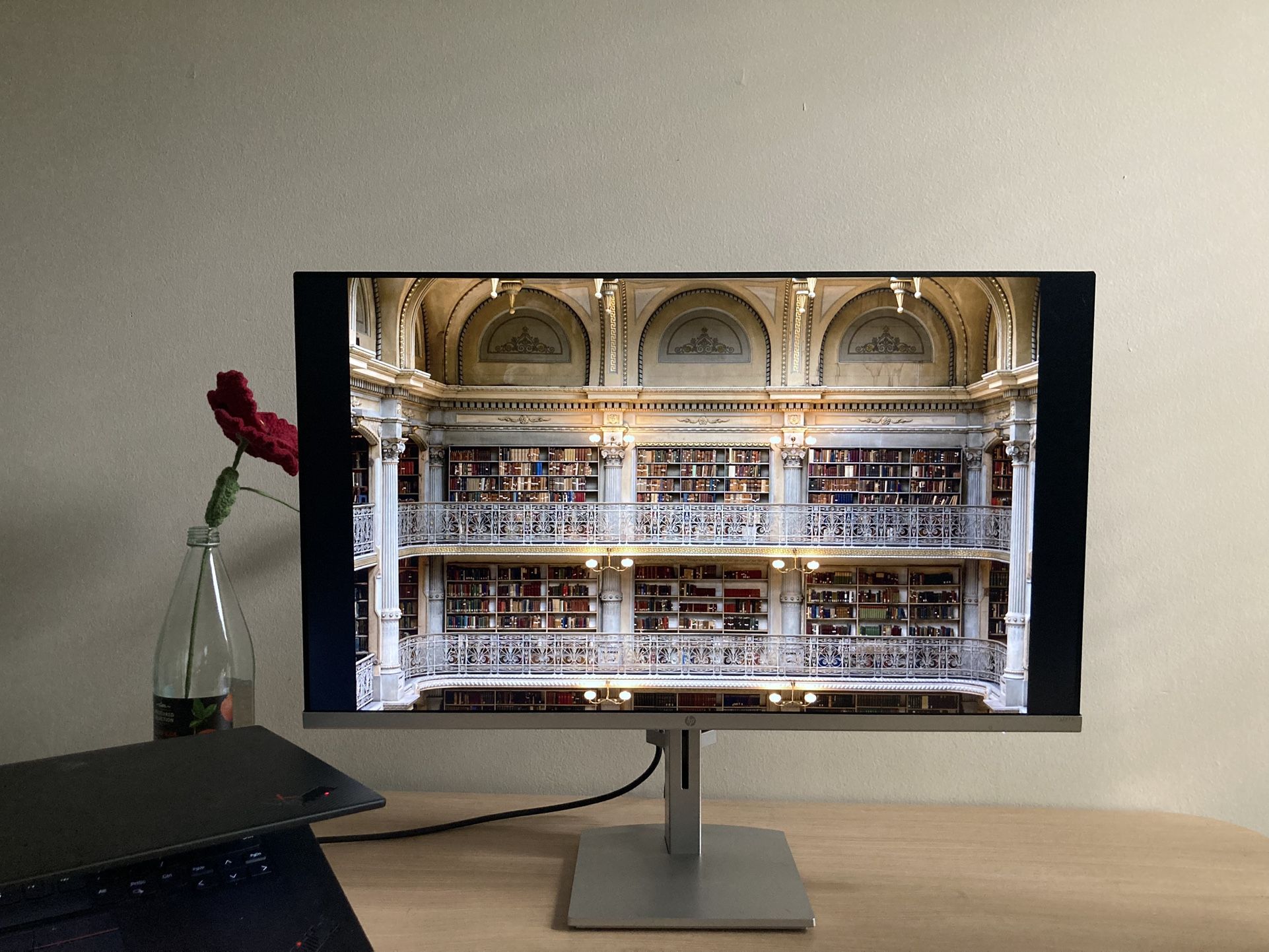 HP 27'' Monitor With HDMI