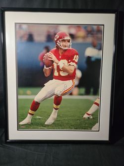 Joe Montana Signed KC Chiefs 16x20 Photo Framed 21x25 UDA COA Limited Ed 173/500