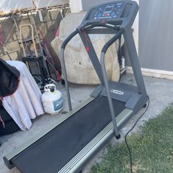 Treadmill 