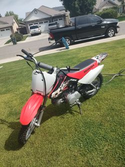 2006 hondaCRF70F 72cc Red black white