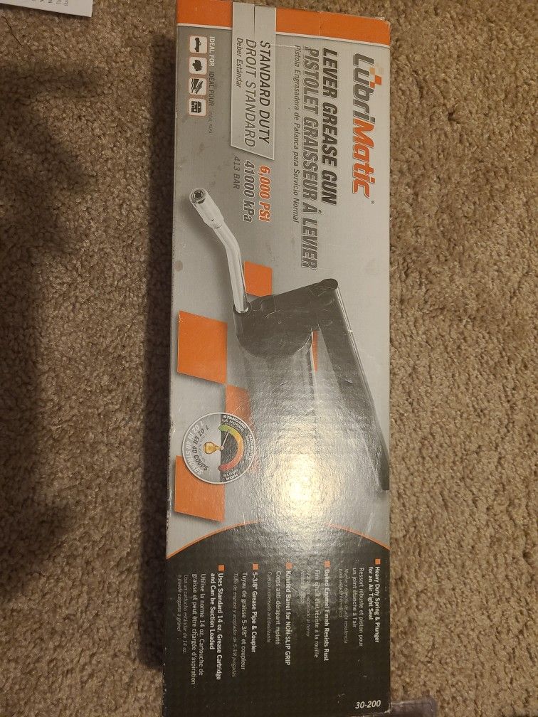LubriMatic Manuel Grease Gun 14oz (New In The Box Never Got Open)