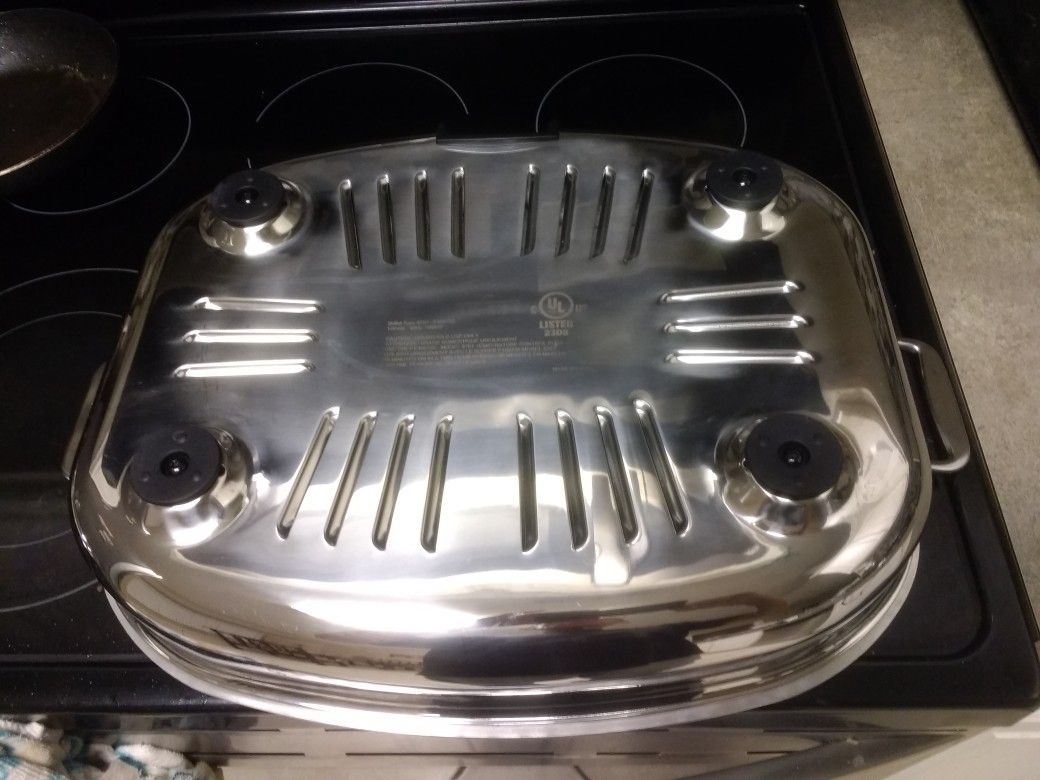 7” Electric Skillet for Sale in Cleveland, OH - OfferUp