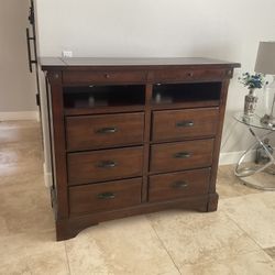 Wood Dresser