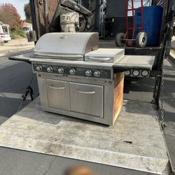 I Pick Up Scrap Metal For Free