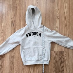 Nike Swoosh (basketball) Hoodie Kids Medium