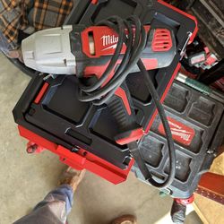 Milwaukee 1/2 Inch Impact Wrench