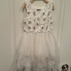 Girls White Dress With Shimmery Sequence Size 4T