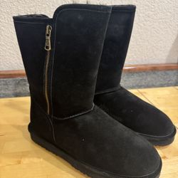 Lamo Black Suede Women’s Boots. Size 9