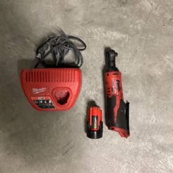 3/8 Milwaukee Ratchet  With Battery And Charger 