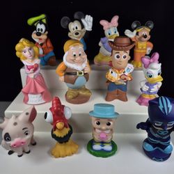 Bath Toys!! Frozen, Little Mermaid, Disney Bath Toys. Over 30, you choose!!! $3 each. See Below.