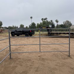 Horse Corrals, Stalls, Round Pens, Gates, And More 