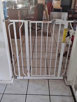Extra Tall Pet Gate - Baby Gate - Fits Openings 29” - 36.5”