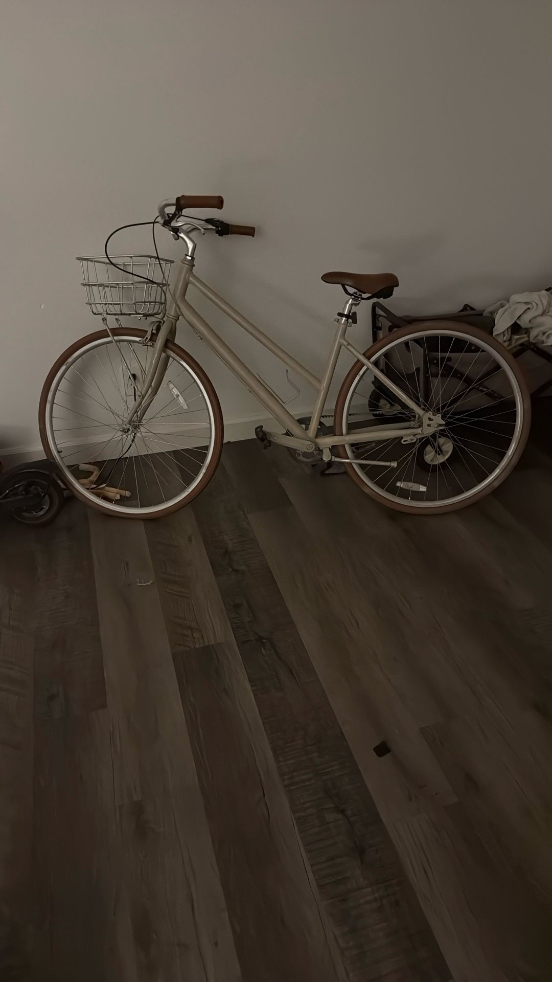 Belt-drive, 3 Speed Bike With Basket Perfect For Deliveries