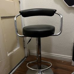 Adjustable Black Swivel Stool