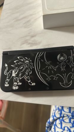 Nintendo DS Pokémon Sun & Moon Special Edition