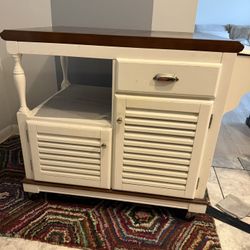 Kitchen Island On Wheels 