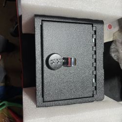 2023-2025 safe box