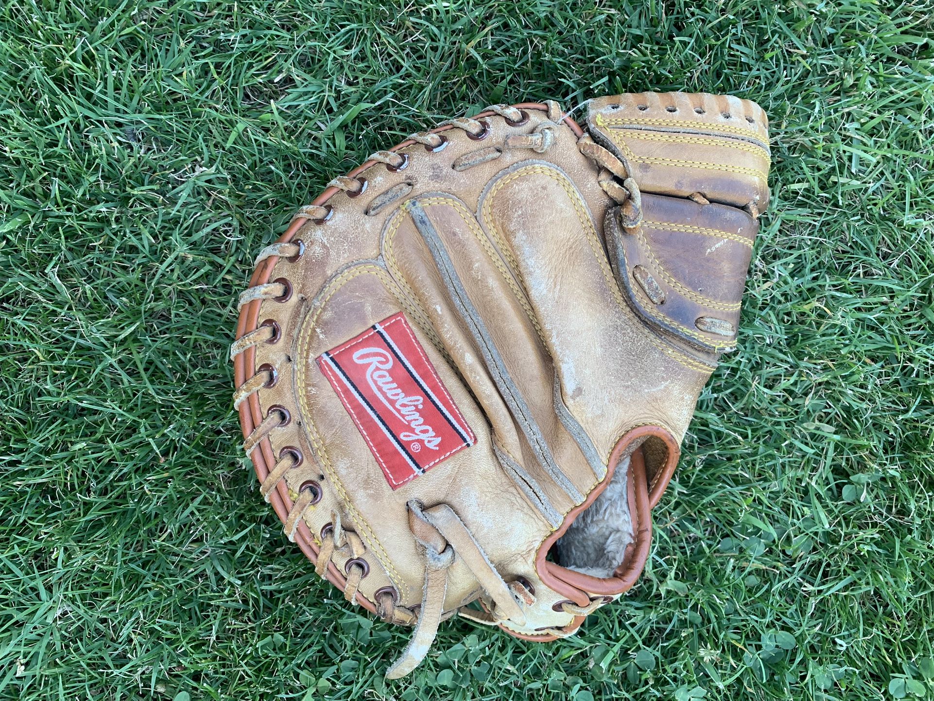 Rawlings Catcher’s Mitt Glove RCM 40 Lite Toe Needs Repair