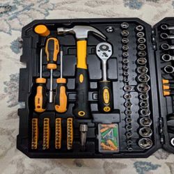 around his Essential Car Repair Kits – Quick Fixes for Any Issue