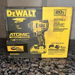 AMAZING DEWALT 1/4” IMPACT DRIVER KIT