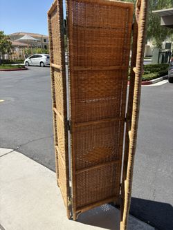 Foldable Wall