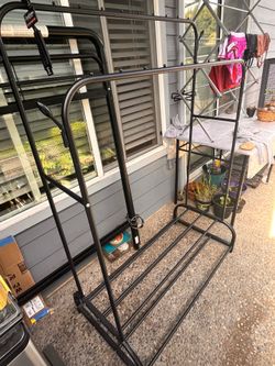Clothing  rack