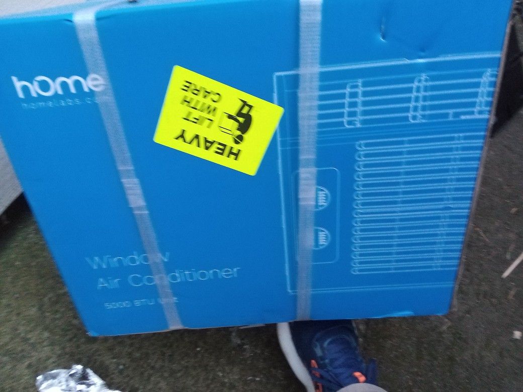 Home labs A/C Window Unit 