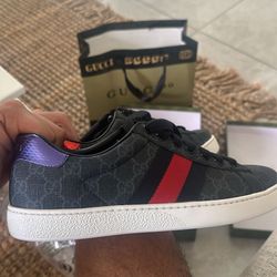 Gucci Shoes 