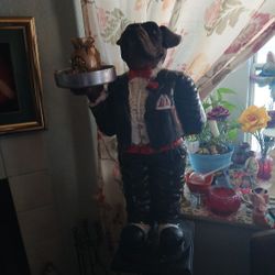 Dog Butler Statue 
