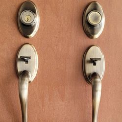 Kwikset Double Door Set Antique Brass 