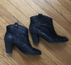Clarks leather Ankle Boots
