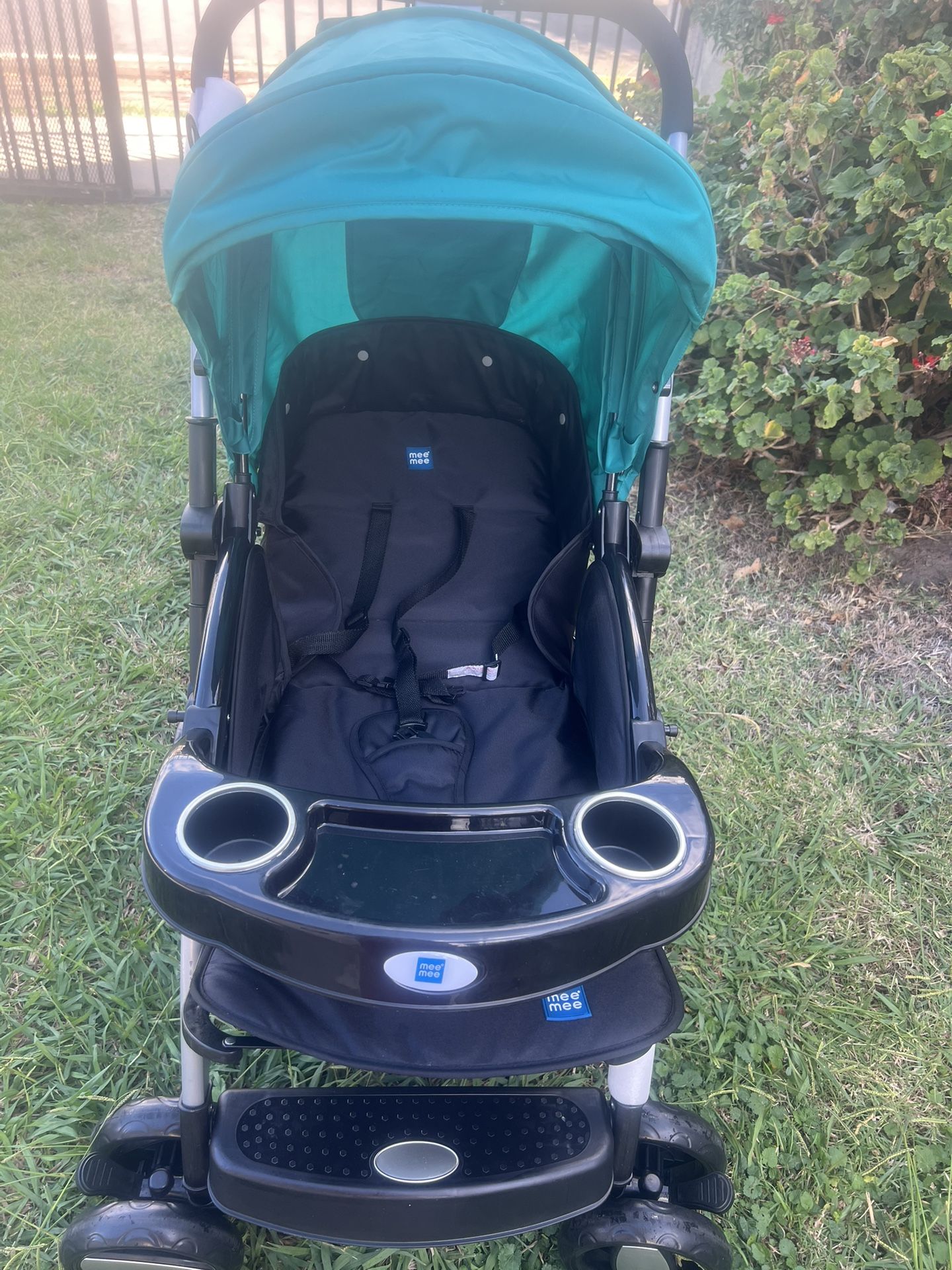 MEE MEE MOOMS STROLLER NEW