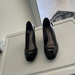 Kenneth Cole wedge Reactions black leather sandals 