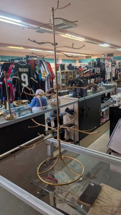 Vintage Gold Tone Metal Jewelry Display Tree Stand Organizer