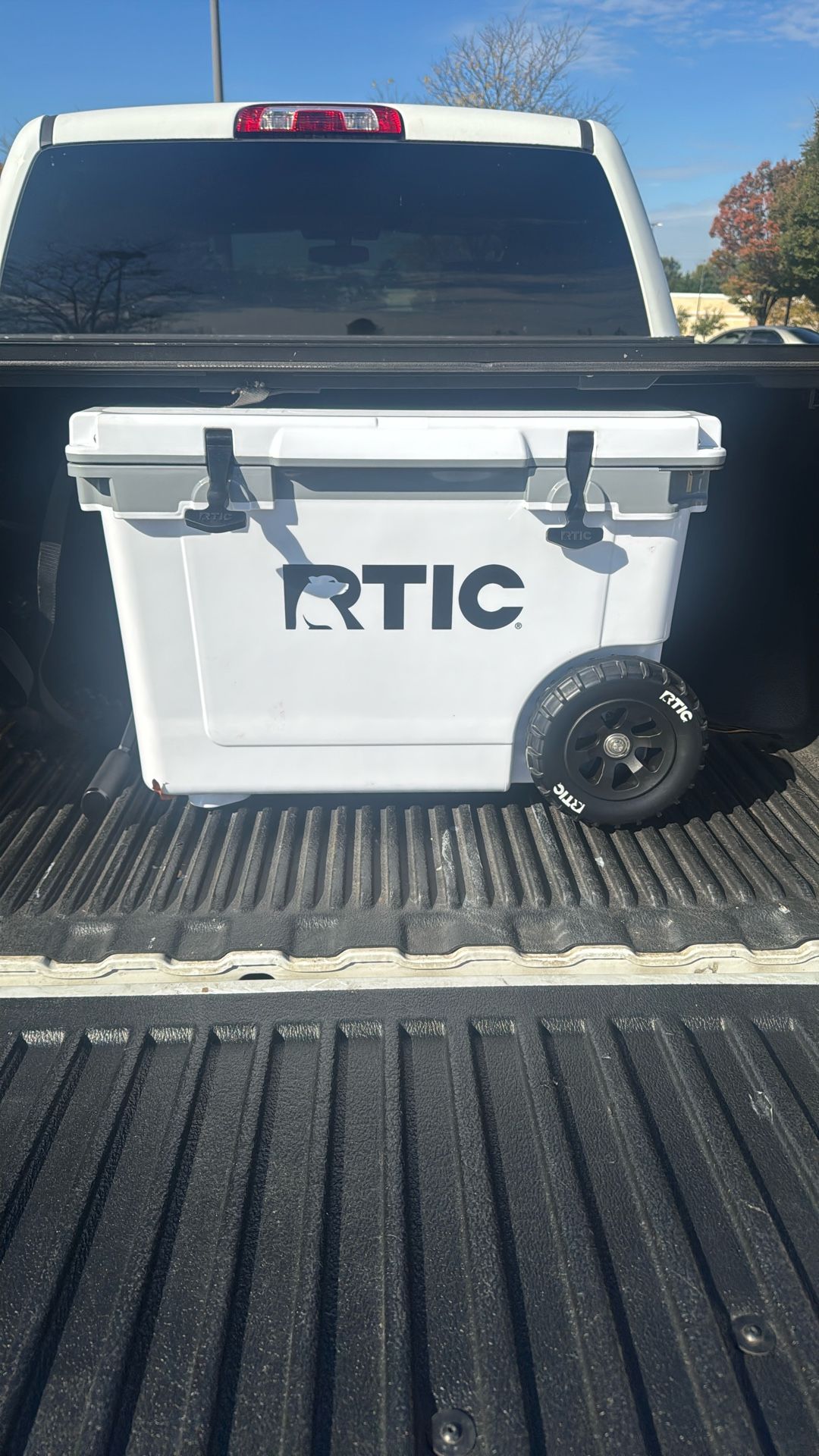 Rtic 52qt Wheeled Cooler