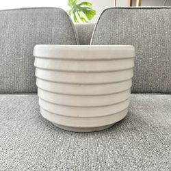 US Pottery of Paramount Ribbed Planter Pot #10 White Glaze